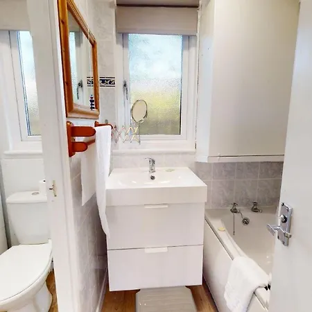 59 Trevithick Court, Tolroy Manor Casa vacanze *